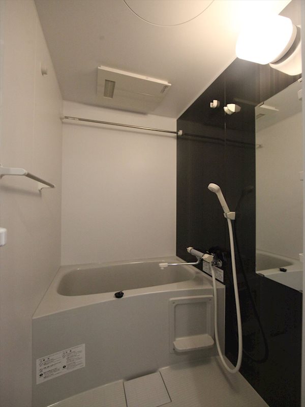 バス・シャワールーム　バスルーム　浴室暖房乾燥機付き　同仕様写真
