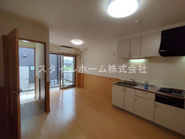 居室・リビング　写真は同建物内別部屋の写真です。