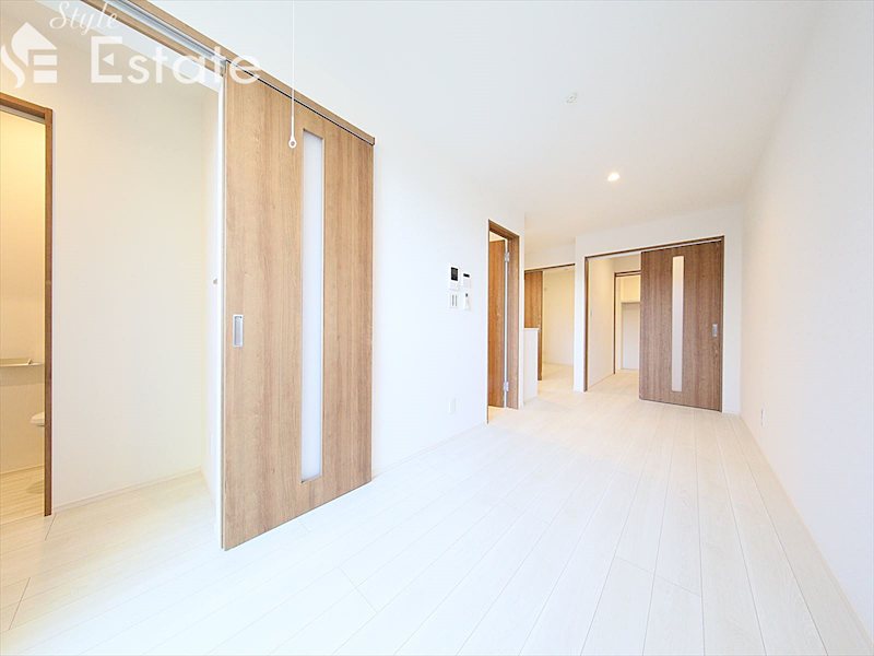 居室・リビング　同仕様内装