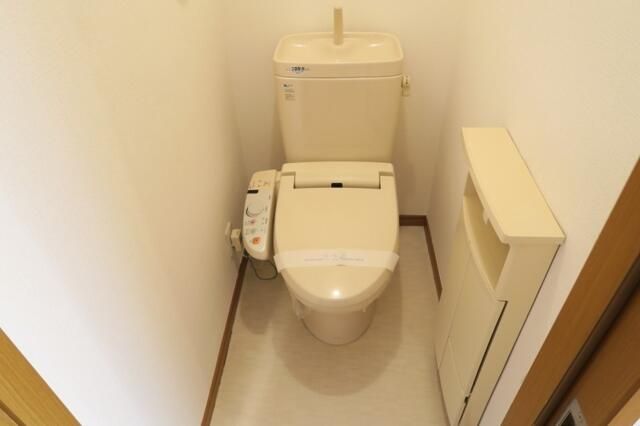 トイレ　コンパクトで使いやすいトイレです