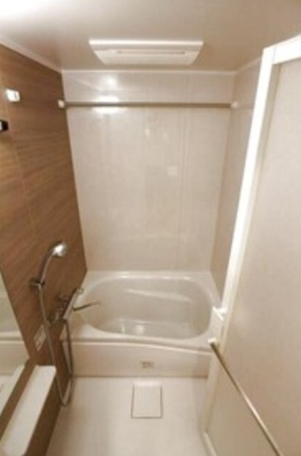 バス・シャワールーム　バスルーム