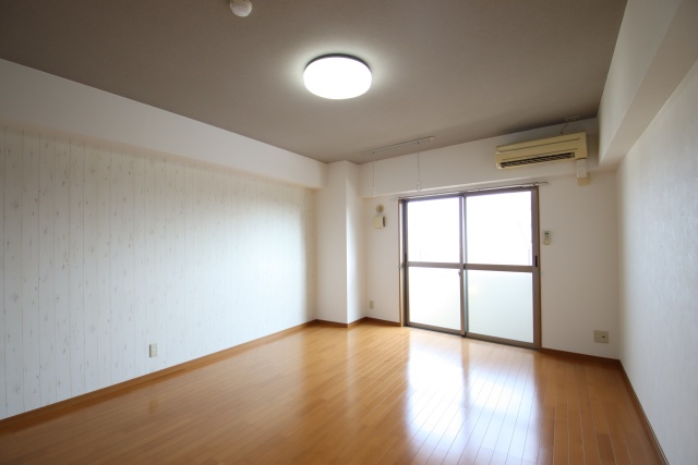 居室・リビング　※別室の参考写真の為、現況優先です。