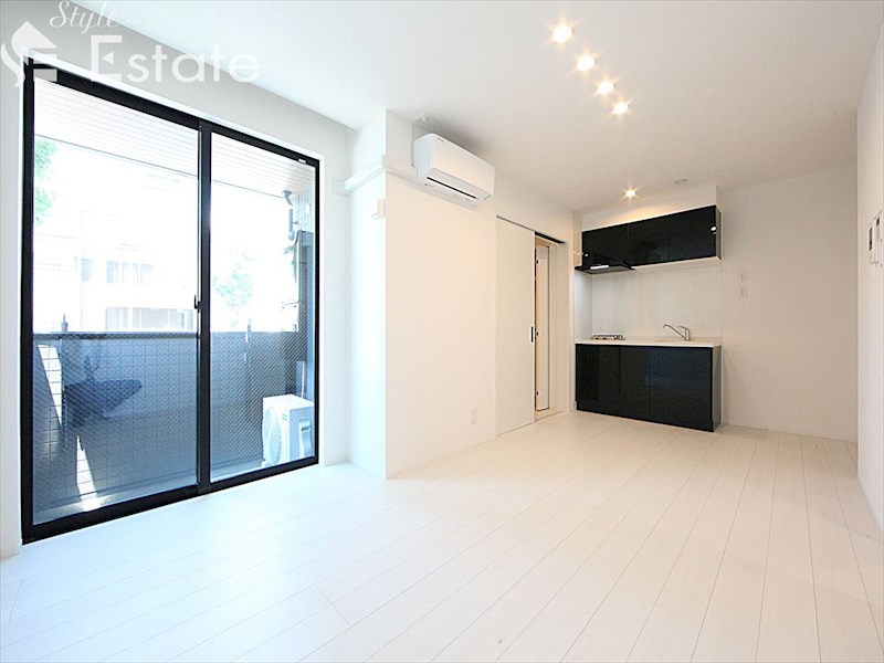 居室・リビング　内装