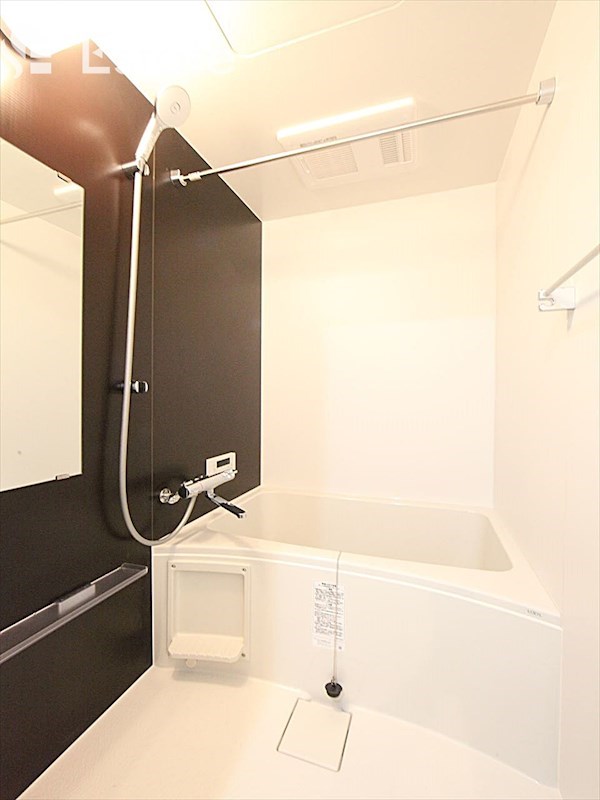 バス・シャワールーム　バスルーム