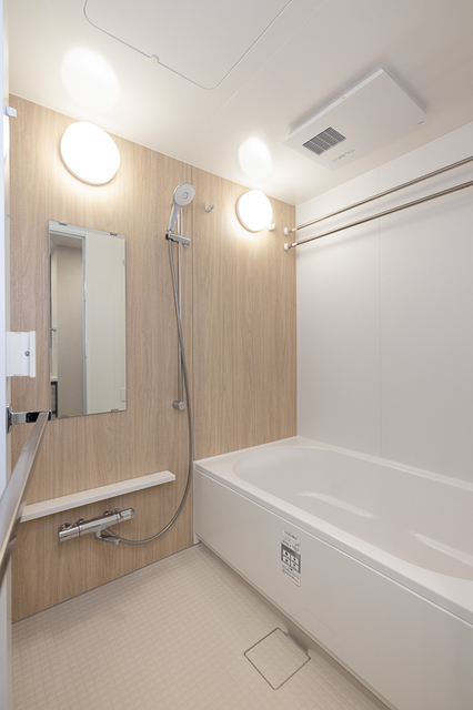 バス・シャワールーム　※写真は同タイプ住戸です。