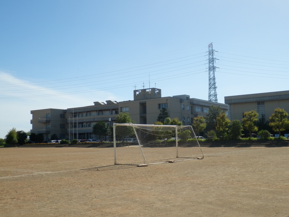 中学校　城西中学校（中学校）まで1114m