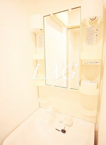 洗面設備　独立洗面台です。