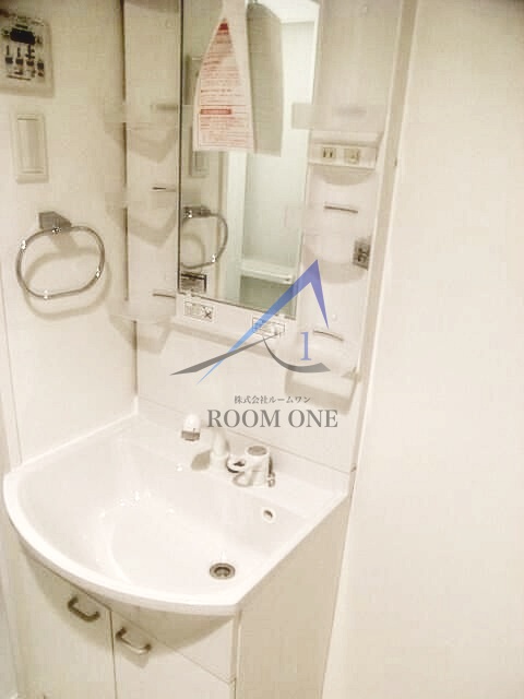 洗面設備　洗面台です。