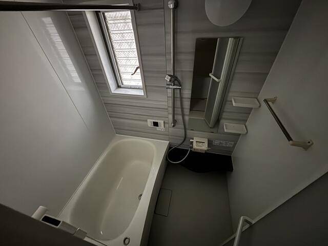 バス・シャワールーム　バスルーム