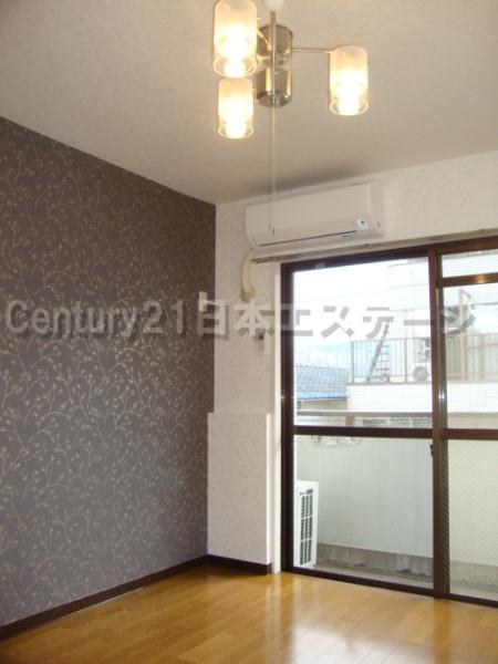 その他部屋・スペース　２面に窓のあるお部屋です