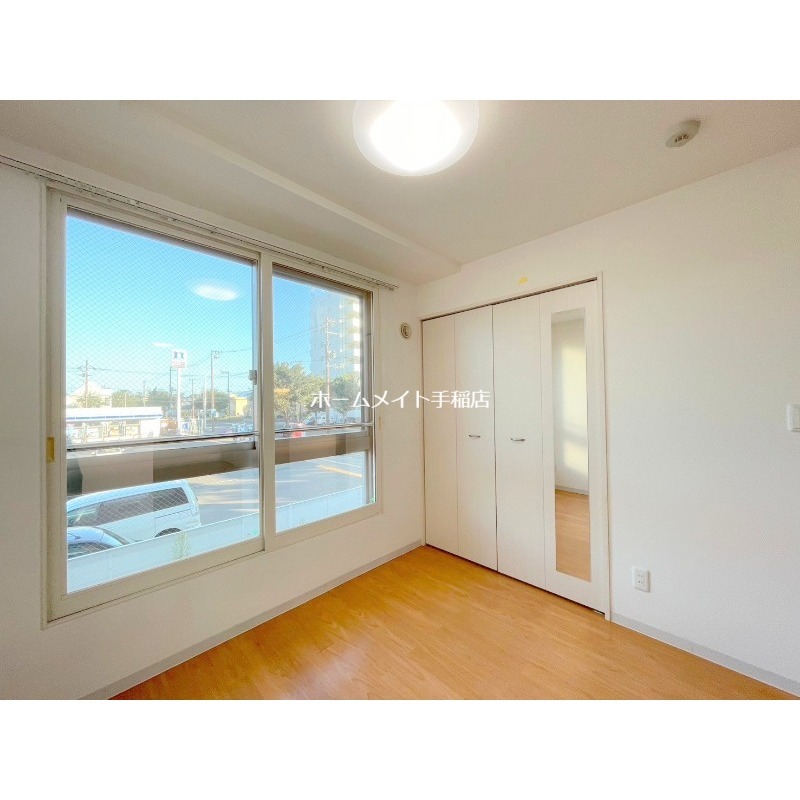 その他部屋・スペース　明るい洋室！