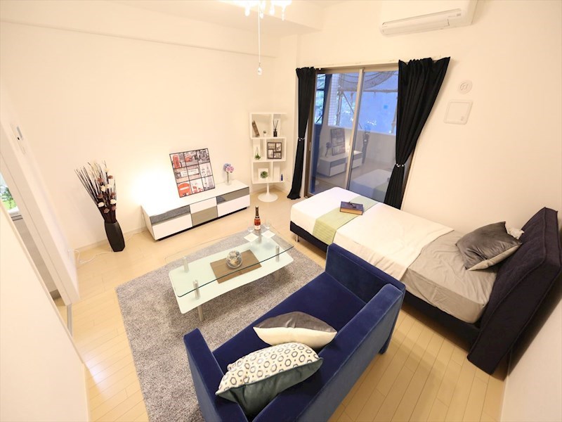 居室・リビング　洋室8.6帖　クローゼット　エアコン