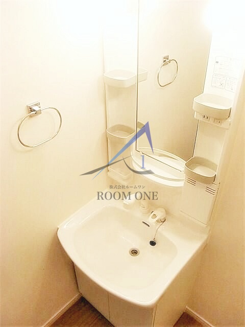 洗面設備　独立洗面台です。