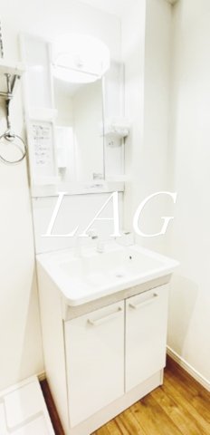 洗面設備　独立洗面台です。