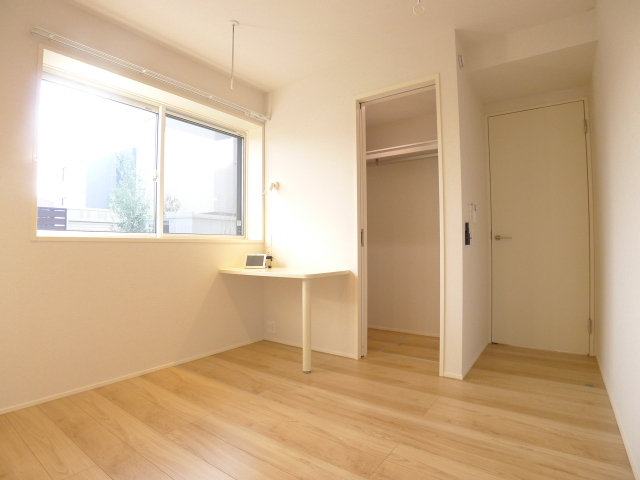 その他部屋・スペース　■南側洋室■