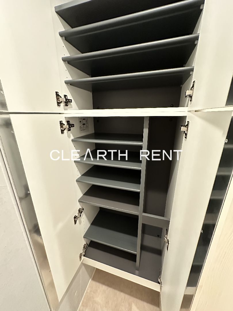 玄関　シューズボックス