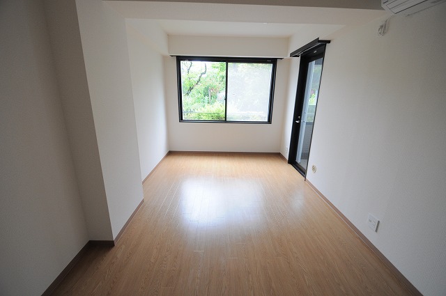 居室・リビング　※別部屋参考