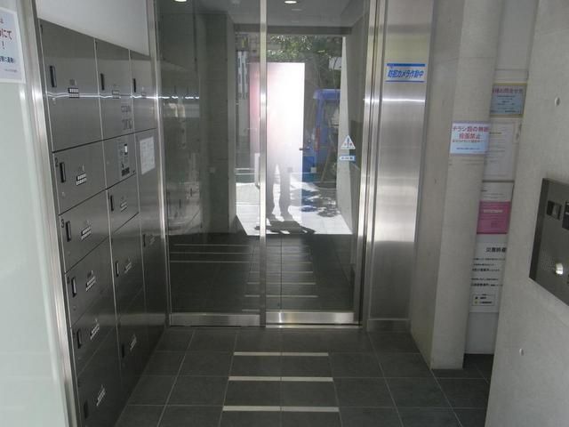 エントランス　宅配ボックス★