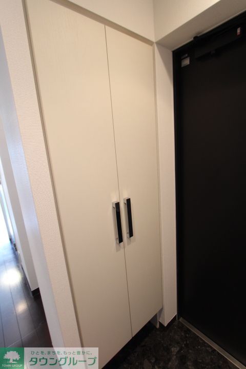 玄関　※参考写真