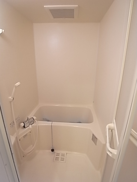 バス・シャワールーム　バスルーム