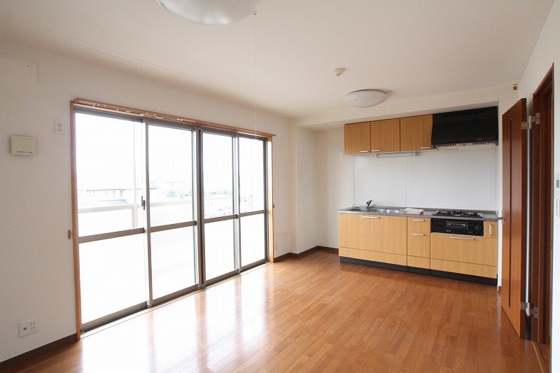 居室・リビング　※同条件別の部屋のお写真です。現況優先です。