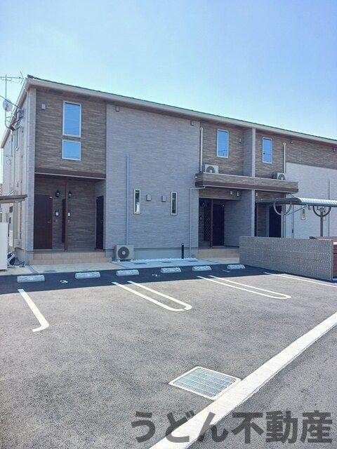 駐車場　うどん県のお部屋探しはうどん不動産へ うどんちゃんとLINE