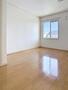 居室・リビング　6.5帖洋室からは小屋裏収納に上がれます