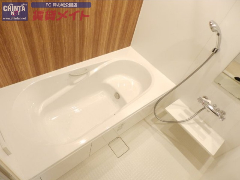 バス・シャワールーム　同型タイプのものです