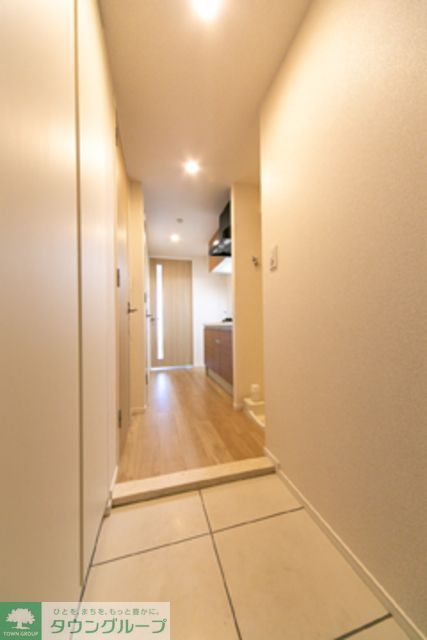 玄関　※写真は同タイプ住戸です。