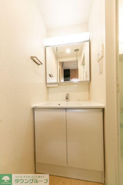 洗面設備　※写真は同タイプ住戸です。