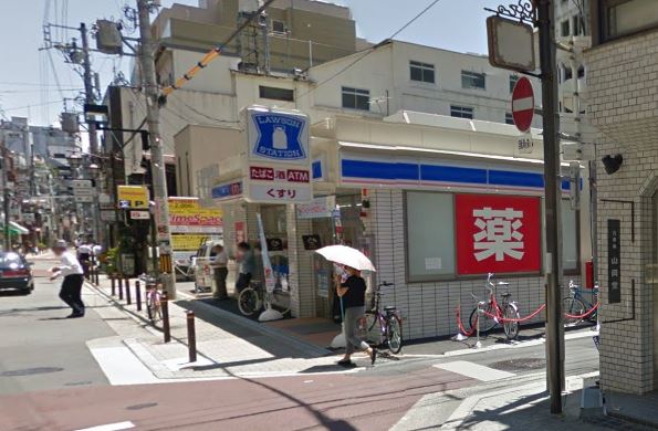 コンビニ　ローソン ドラッグミック西天満四丁目店（コンビニ）まで132m