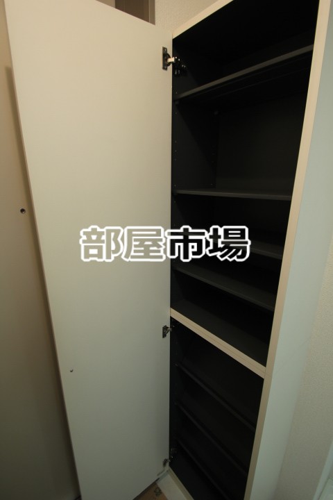 玄関　シューズボックス