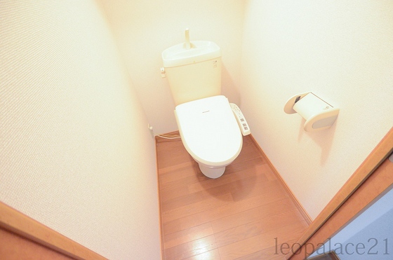トイレ　※別の部屋のお写真です。