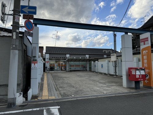 郵便局　生野勝山郵便局（郵便局）まで444m