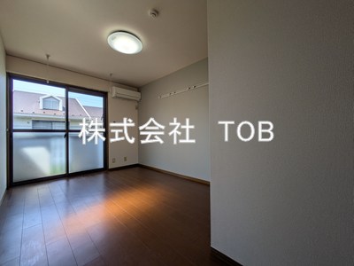 居室・リビング　洋室6.5帖※クリーニング完了前※別部屋参考写真