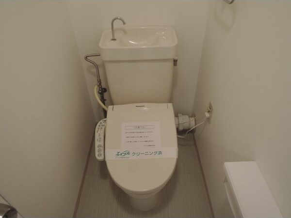 トイレ　※前回空室時写真