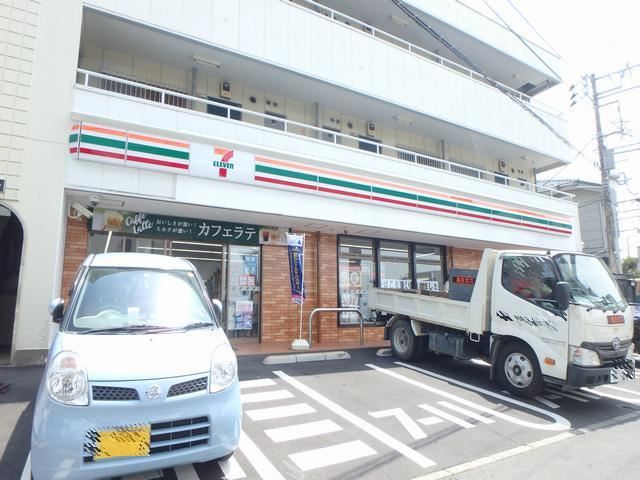コンビニ　セブンイレブン（コンビニ）まで240m