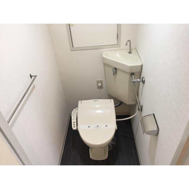トイレ　※反転まどり参考写真
