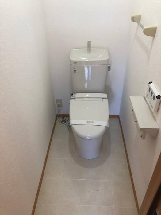 トイレ　トイレ
