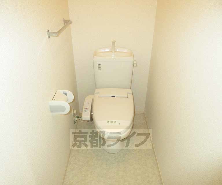 トイレ　ウォシュレット完備