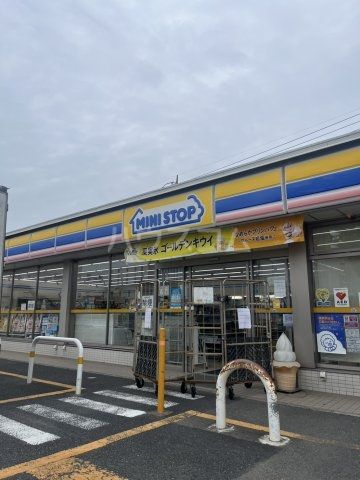小学校　松戸市立旭町小学校（小学校）まで291m