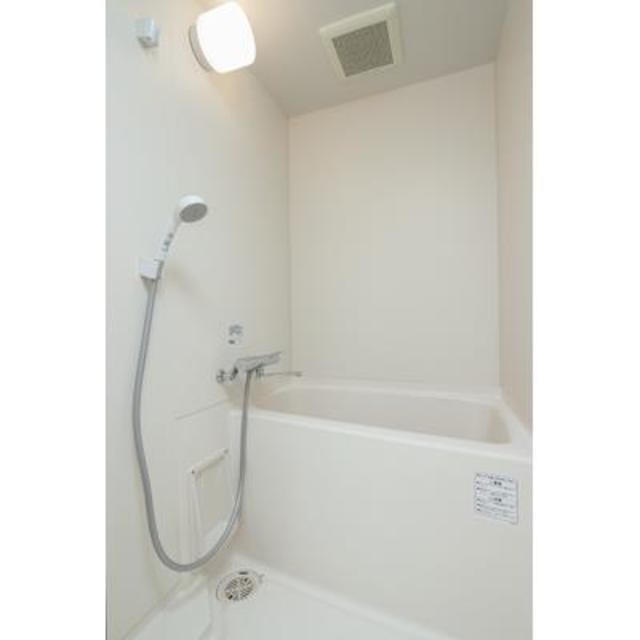 バス・シャワールーム　※写真は同タイプ住戸です。