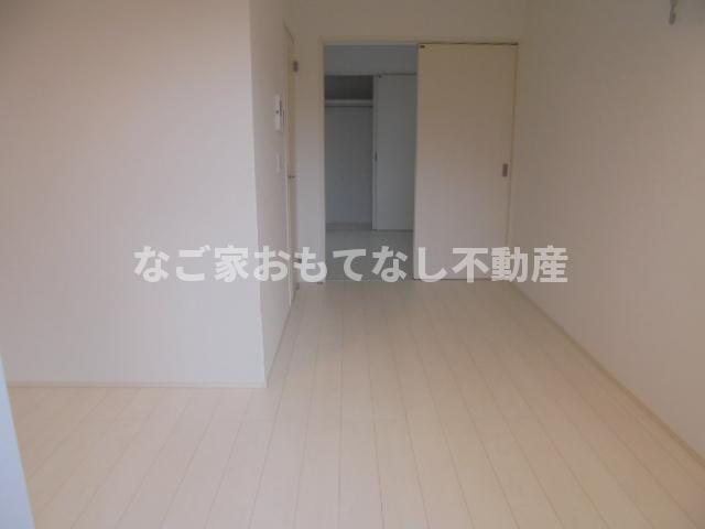 居室・リビング　※写真は別号室です