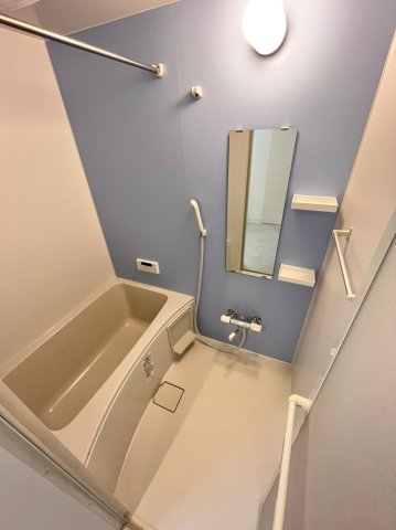 バス・シャワールーム　同施工業者、別物件、類似間取りのイメージ写真です