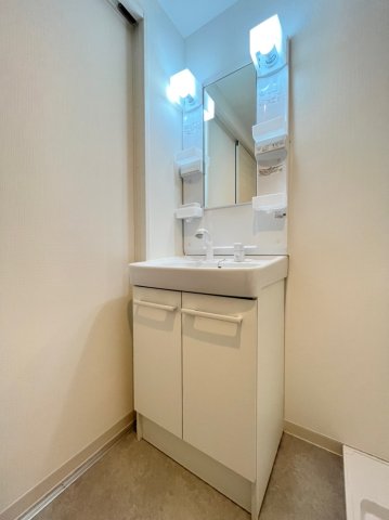 洗面設備　同施工業者、別物件、類似間取りのイメージ写真です