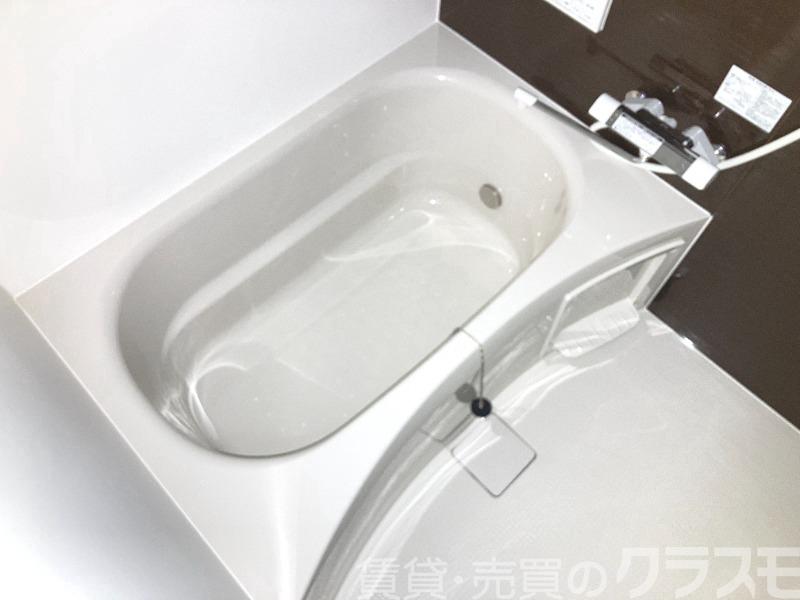 バス・シャワールーム　浴室乾燥機＆追い焚き機能付きバス♪