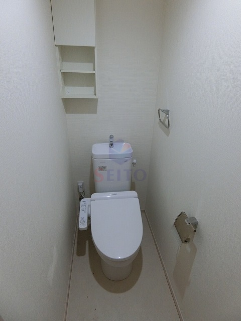 トイレ　※写真は同施工会社の参考例となります。