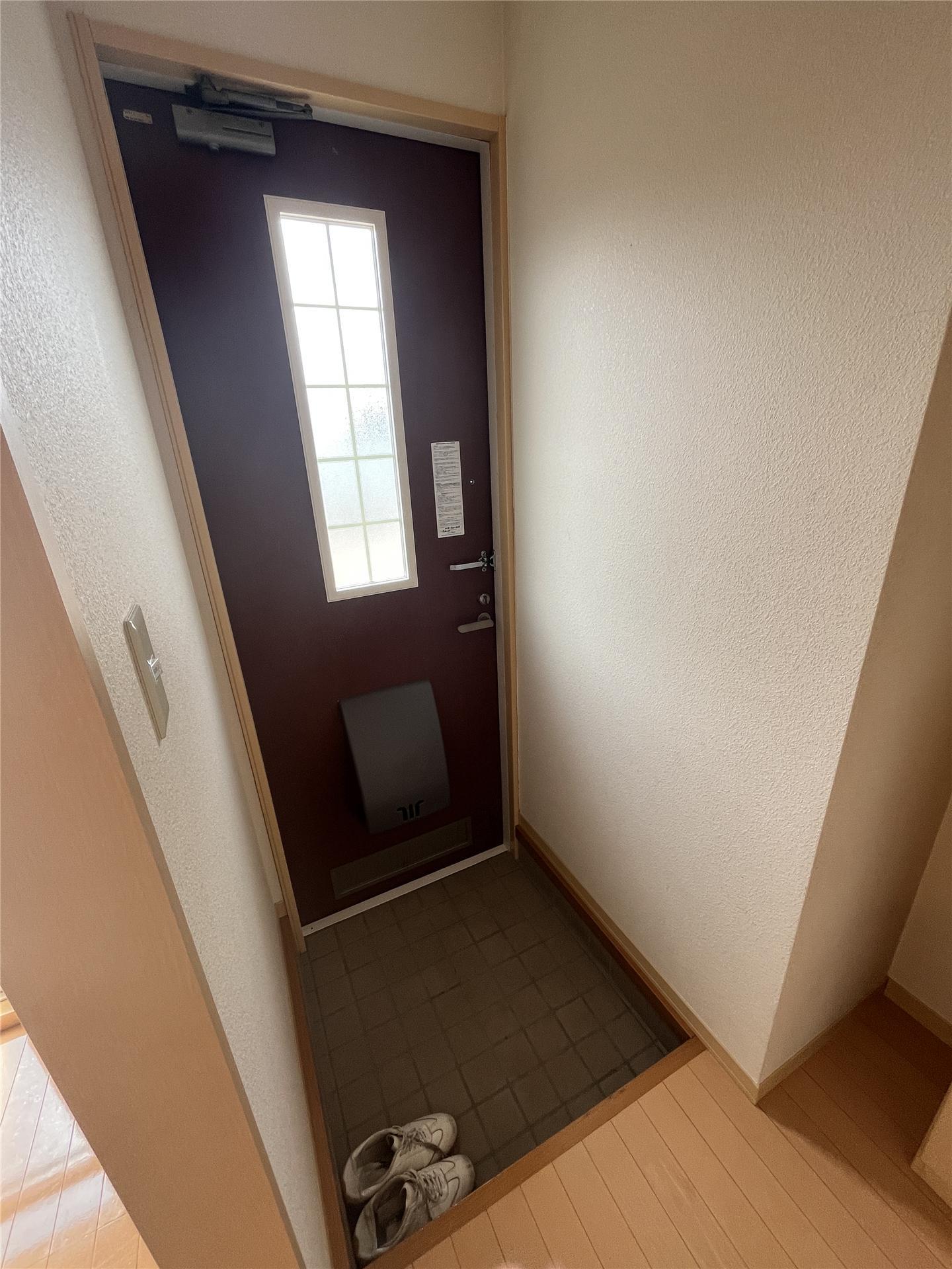 リヴィエール参番館の玄関写真
