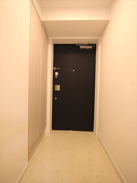 玄関　玄関（シューズボックス完備）