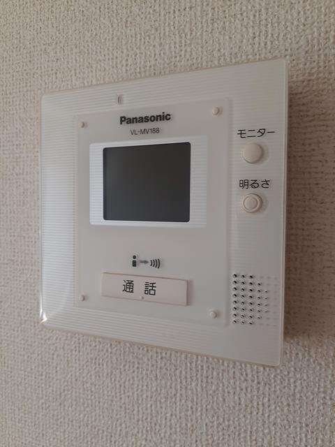 セキュリティ　誰が来たのかすぐわかるTV付インターホン！